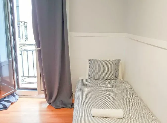 Aussie * سان سيباستيان