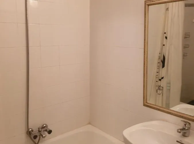 Aussie سان سيباستيان